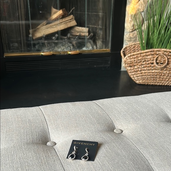 NEW Givenchy Vintage Gold Toned Drop Earrings